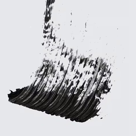 Estee Lauder Sumptuous Extreme Waterproof Lash Multiplying Volume Mascara - Picture 2 of 3